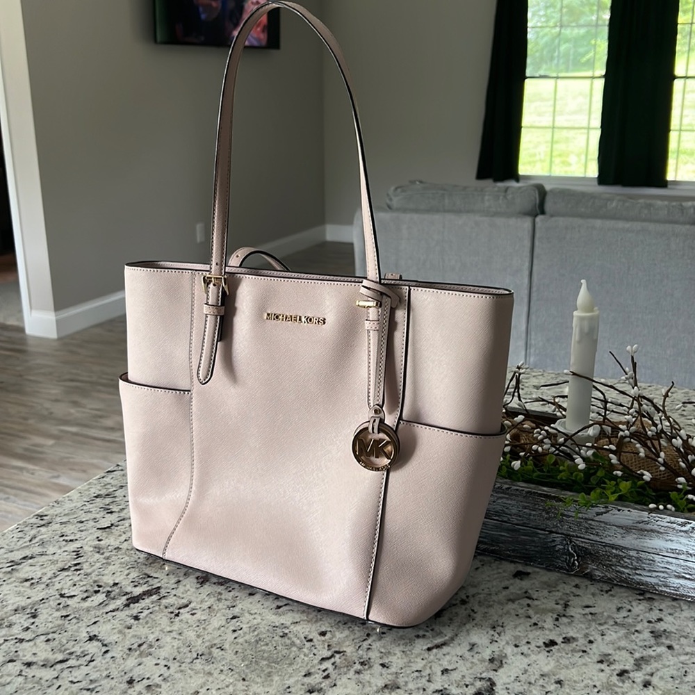 Michael Kors Jet Set Travel bag